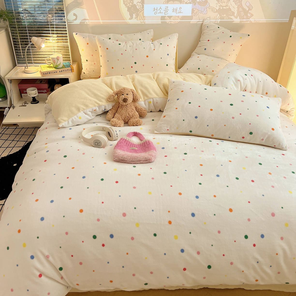 91家纺网 家纺一手货源 找家纺 瑞莱 2025新款A类200克高克重秋冬印花牛奶绒四件套-卡通系列 彩色波点