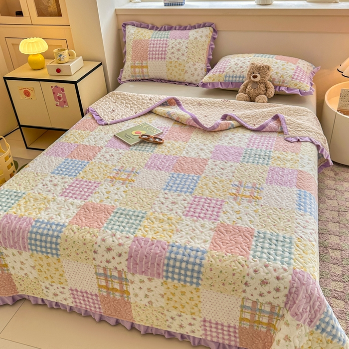 岚吉家纺 2025新款牛奶绒小花边床盖三件套方格小花粉-绿