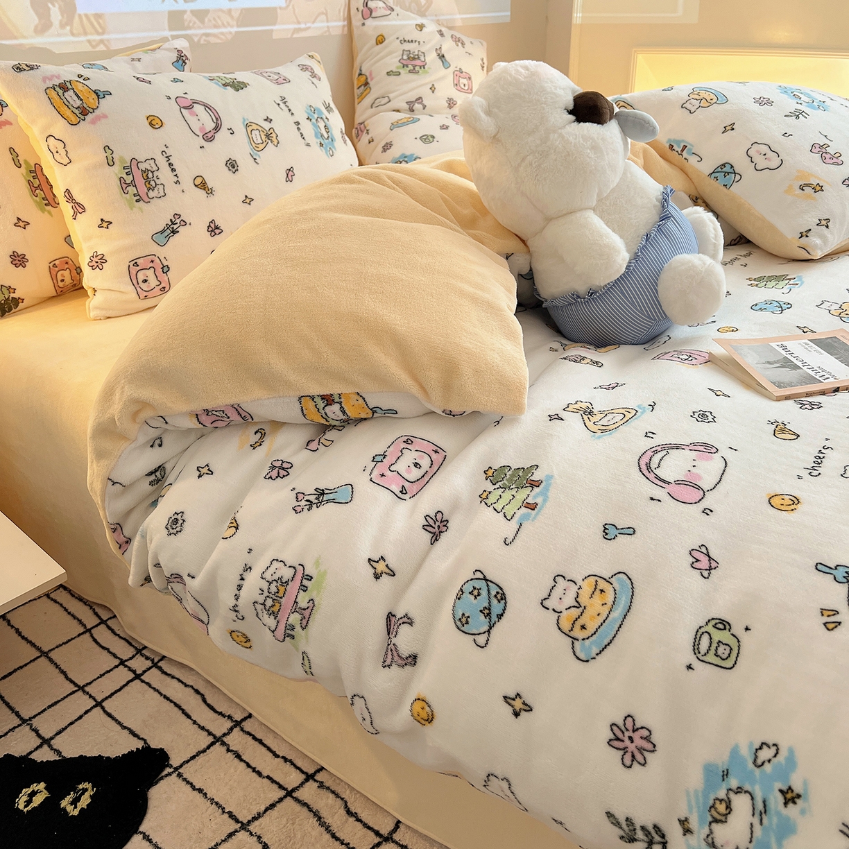 91家纺网 家纺一手货源 找家纺 瑞莱 2025新款A类200克高克重秋冬印花牛奶绒四件套-卡通系列 快乐小白熊
