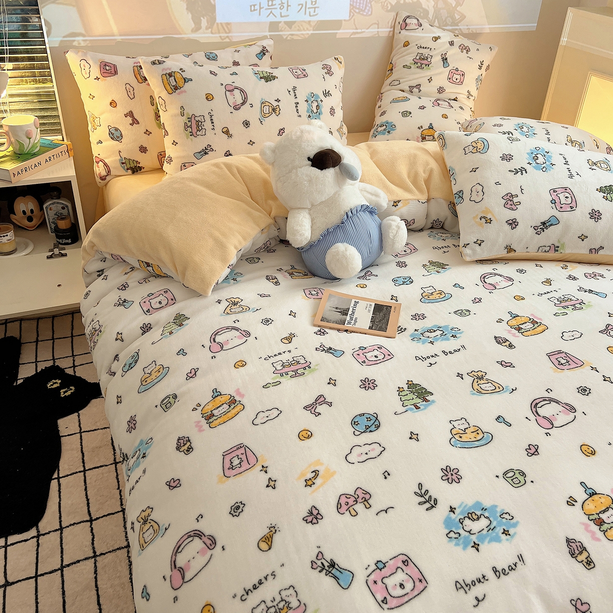 91家纺网 家纺一手货源 找家纺 瑞莱 2025新款A类200克高克重秋冬印花牛奶绒四件套-卡通系列 快乐小白熊