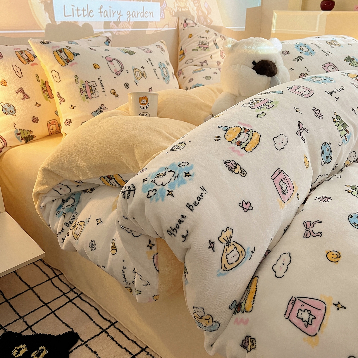 91家纺网 家纺一手货源 找家纺 瑞莱 2025新款A类200克高克重秋冬印花牛奶绒四件套-卡通系列 快乐小白熊