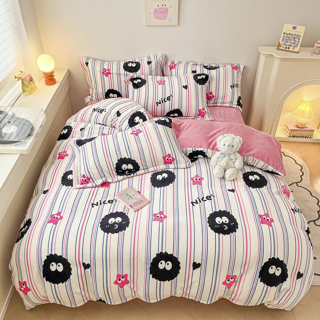 91家纺网 家纺一手货源 找家纺 瑞莱 2025新款A类200克高克重秋冬印花牛奶绒四件套-卡通系列 栗子球