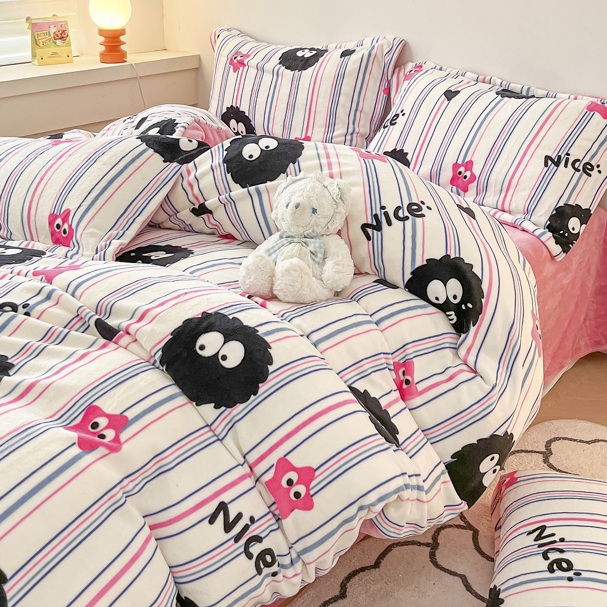 91家纺网 家纺一手货源 找家纺 瑞莱 2025新款A类200克高克重秋冬印花牛奶绒四件套-卡通系列 栗子球