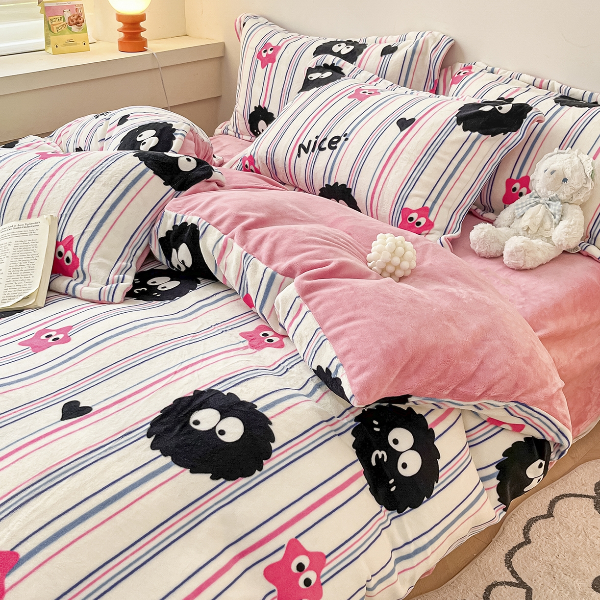 91家纺网 家纺一手货源 找家纺 瑞莱 2025新款A类200克高克重秋冬印花牛奶绒四件套-卡通系列 栗子球