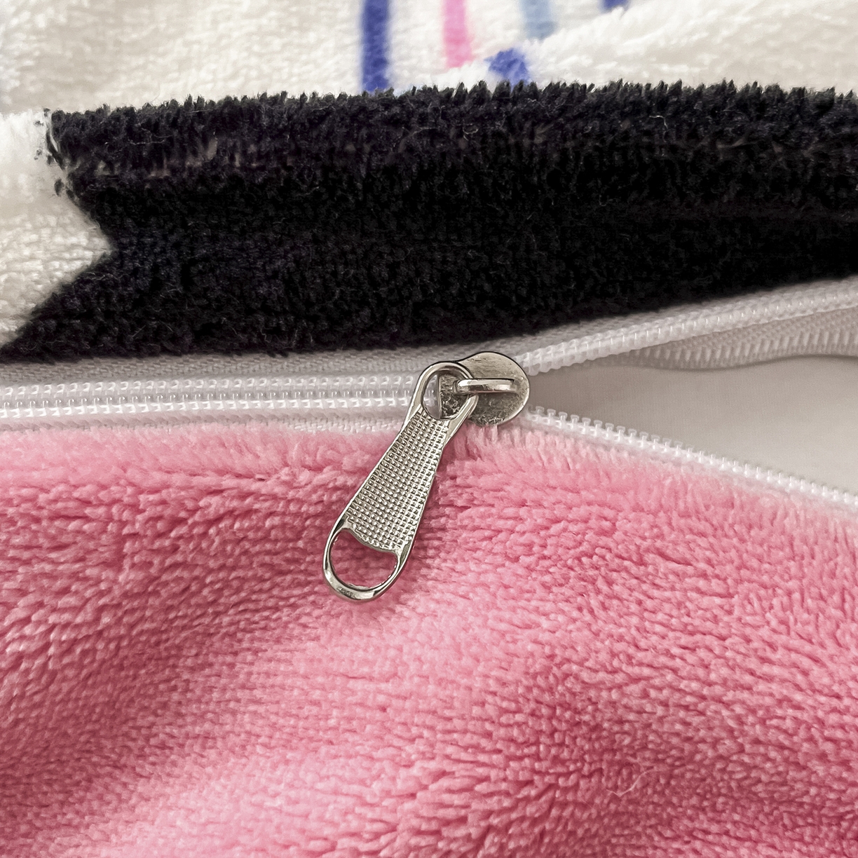 91家纺网 家纺一手货源 找家纺 瑞莱 2025新款A类200克高克重秋冬印花牛奶绒四件套-卡通系列 栗子球