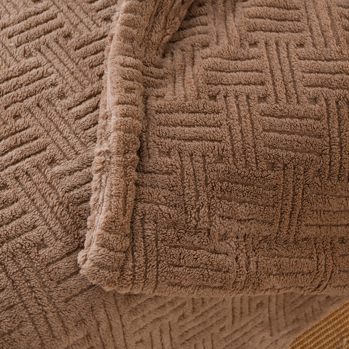 91家纺网 家纺一手货源 找家纺 圣楚家纺 2025新款塔芙绒毛毯盖毯毯子-恬梦 恬梦深咖