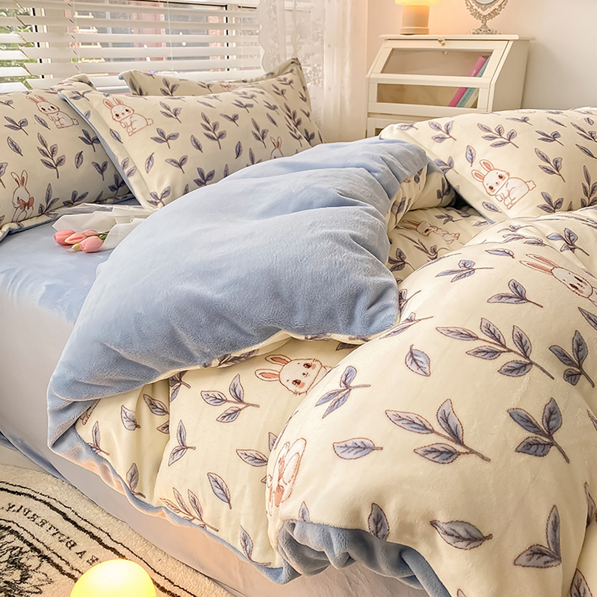 91家纺网 家纺一手货源 找家纺 瑞莱 2025新款A类200克高克重秋冬印花牛奶绒四件套-卡通系列 绒芳草集