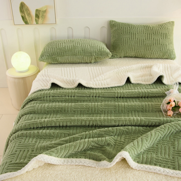 91家纺网 家纺一手货源 找家纺 圣楚家纺 2025新款塔芙绒羊羔绒双层毛毯盖毯毯子-暖窝 暖窝抹茶