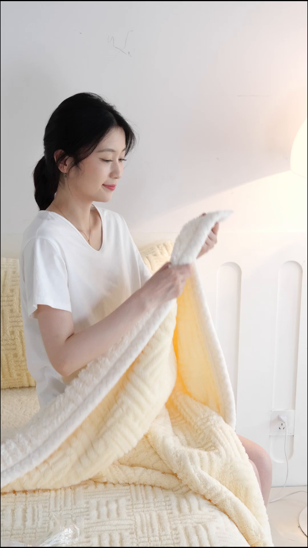 91家纺网 家纺一手货源 找家纺 圣楚家纺 2025新款塔芙绒羊羔绒双层毛毯盖毯毯子-暖窝 暖窝奶黄