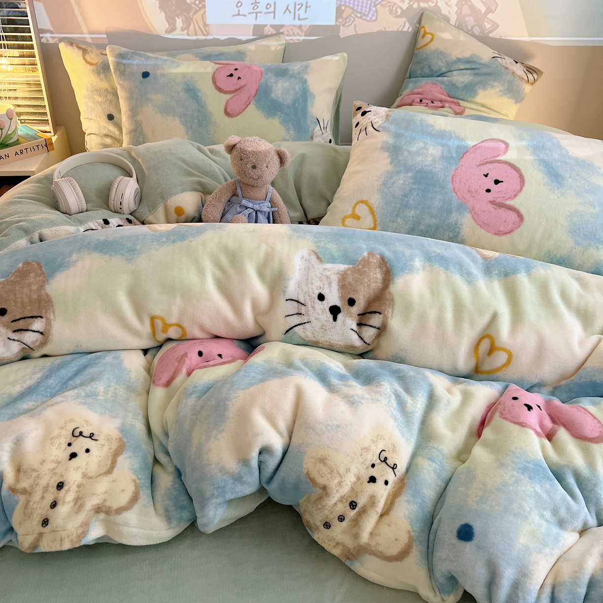 91家纺网 家纺一手货源 找家纺 瑞莱 2025新款A类200克高克重秋冬印花牛奶绒四件套-卡通系列 绒蜡笔画