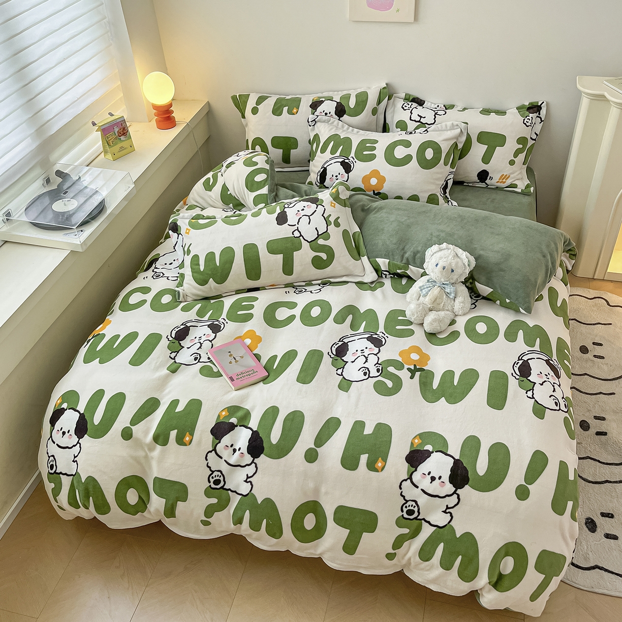 91家纺网 家纺一手货源 找家纺 瑞莱 2025新款A类200克高克重秋冬印花牛奶绒四件套-卡通系列 绒皮皮狗