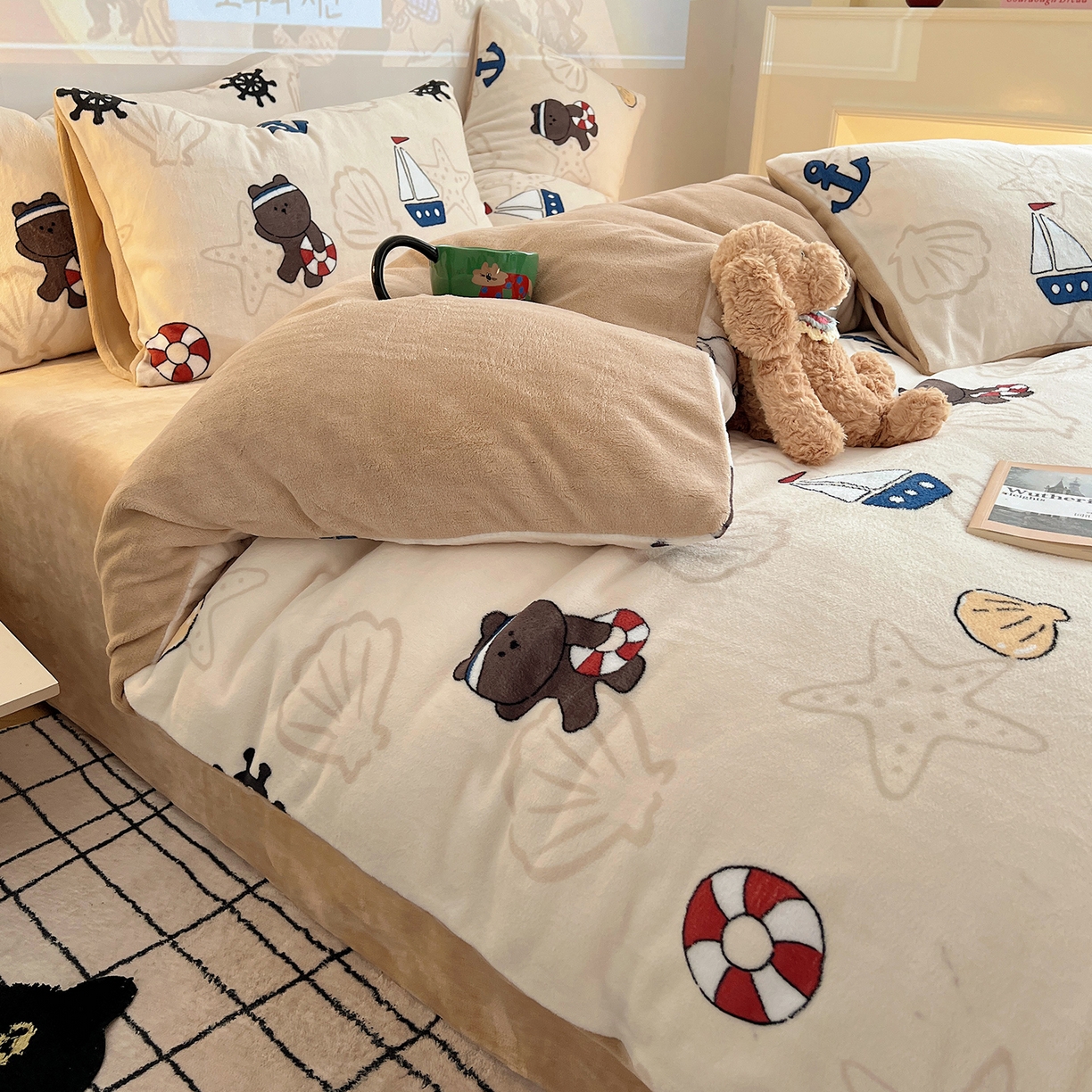 91家纺网 家纺一手货源 找家纺 瑞莱 2025新款A类200克高克重秋冬印花牛奶绒四件套-卡通系列 远航