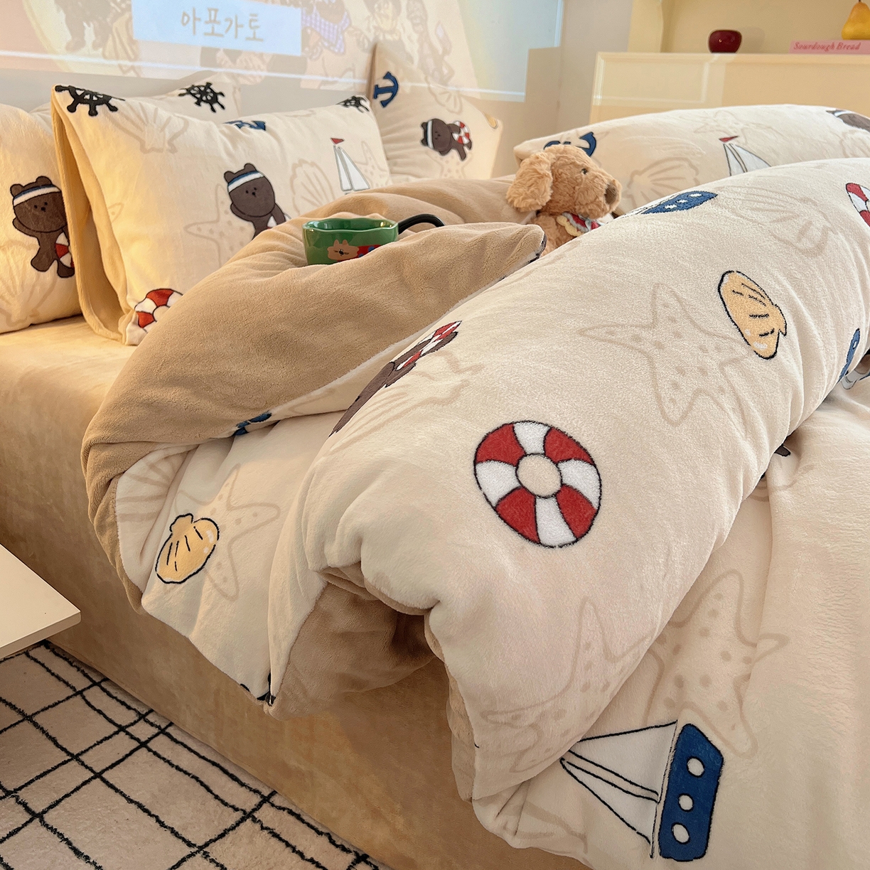 91家纺网 家纺一手货源 找家纺 瑞莱 2025新款A类200克高克重秋冬印花牛奶绒四件套-卡通系列 远航