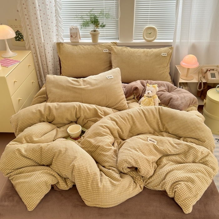 91家纺网 家纺一手货源 找家纺 （总）十里居 2025新款lns奶油双拼华夫格烂花牛奶绒四件套 华夫格系列