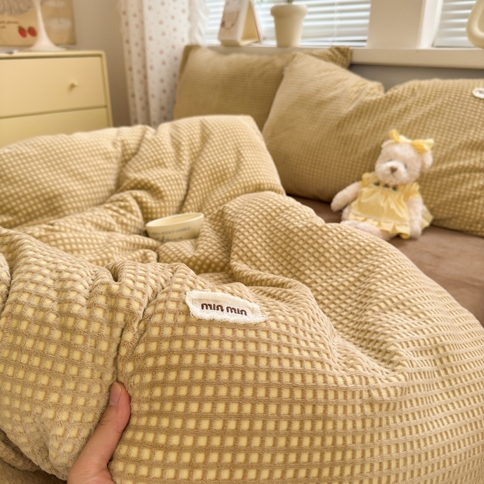 91家纺网 家纺一手货源 找家纺 （总）十里居 2025新款lns奶油双拼华夫格烂花牛奶绒四件套 华夫格系列