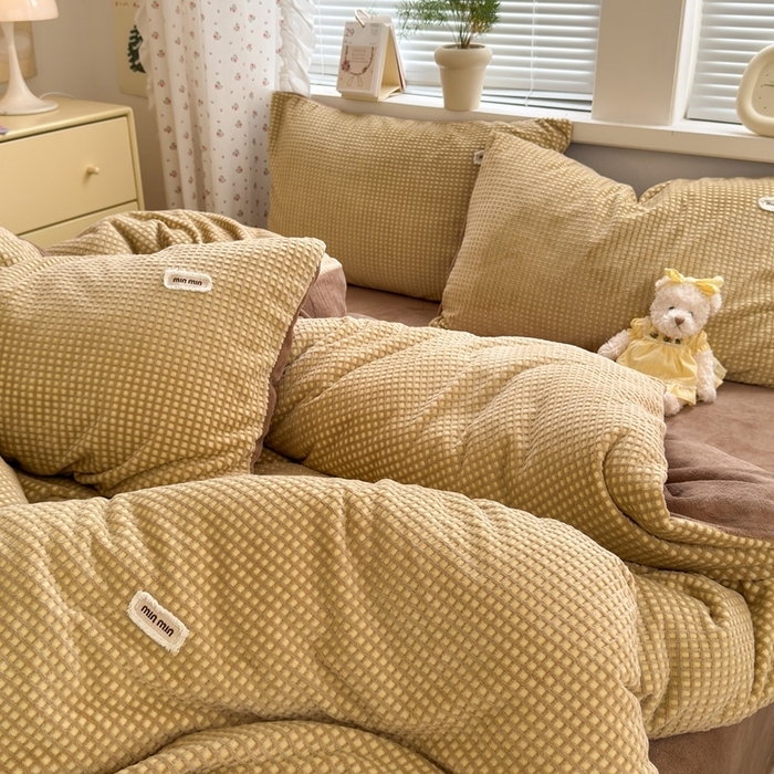 91家纺网 家纺一手货源 找家纺 （总）十里居 2025新款lns奶油双拼华夫格烂花牛奶绒四件套 华夫格系列