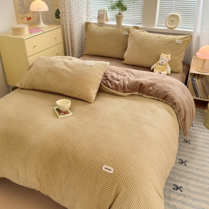 91家纺网 家纺一手货源 找家纺 （总）十里居 2025新款lns奶油双拼华夫格烂花牛奶绒四件套 华夫格系列