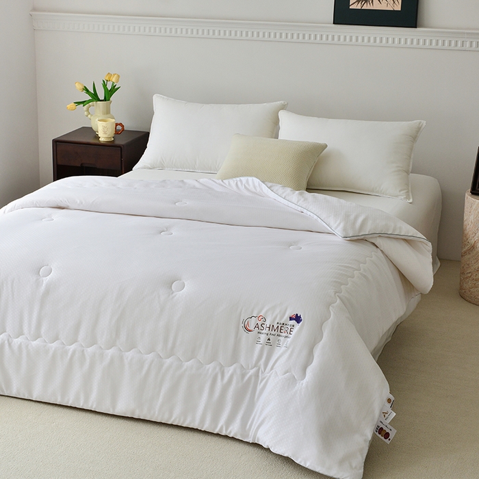 91家纺网 家纺一手货源 找家纺 （总）观月轩家纺 2025新款白色提花羊毛被被子被芯