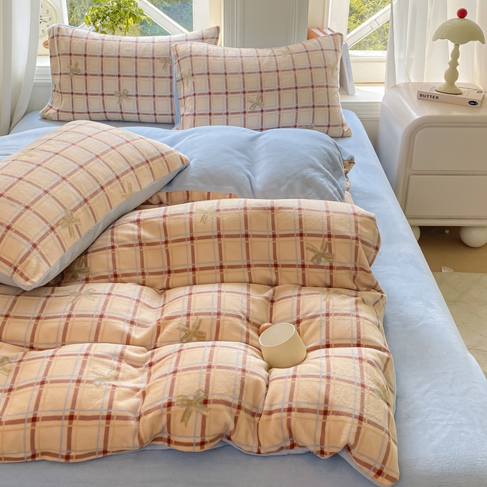 91家纺网 家纺一手货源 找家纺 豫见家纺 2025新款牛奶绒印花四件套 小晴天