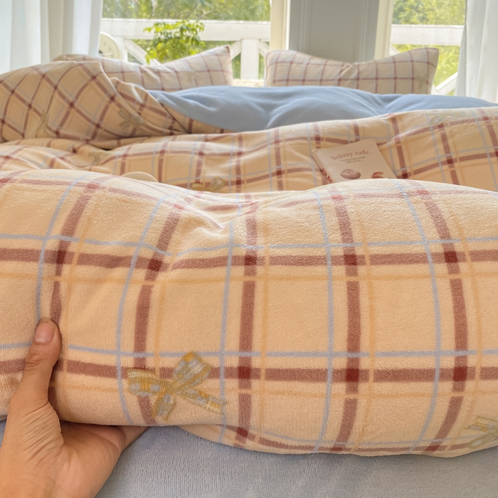 91家纺网 家纺一手货源 找家纺 豫见家纺 2025新款牛奶绒印花四件套 小晴天