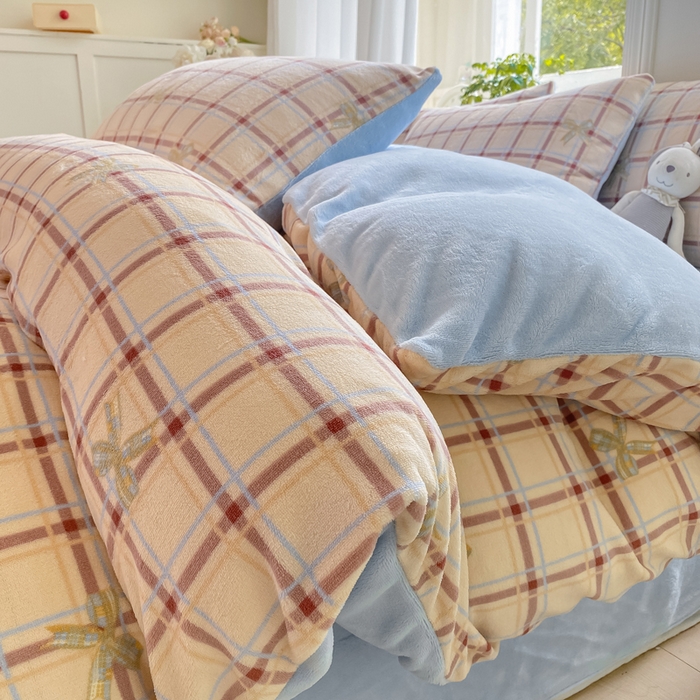 91家纺网 家纺一手货源 找家纺 豫见家纺 2025新款牛奶绒印花四件套 小晴天