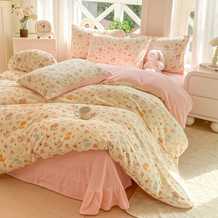 豫见家纺 2025新款牛奶绒印花四件套 狗狗公园