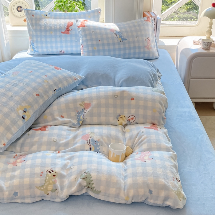 91家纺网 家纺一手货源 找家纺 豫见家纺 2025新款牛奶绒印花四件套 恐龙时代