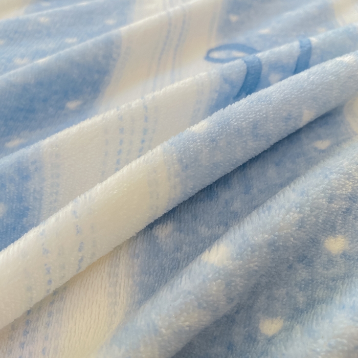 91家纺网 家纺一手货源 找家纺 豫见家纺 2025新款牛奶绒印花四件套 蓝丝带