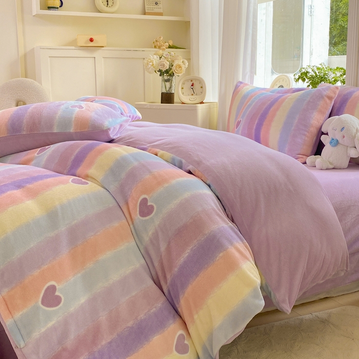 91家纺网 家纺一手货源 找家纺 豫见家纺 2025新款牛奶绒印花四件套 浪漫邂逅