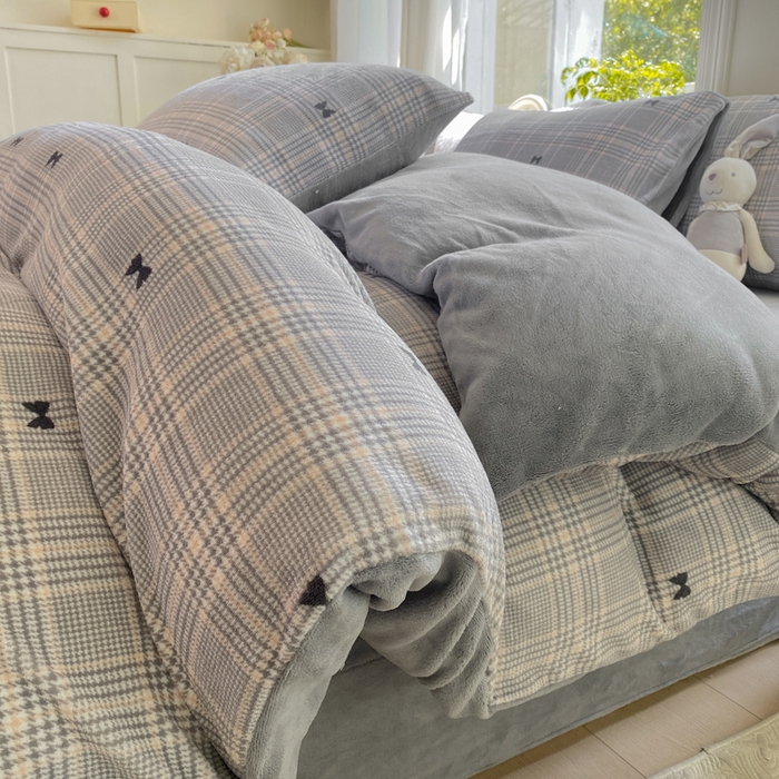 91家纺网 家纺一手货源 找家纺 豫见家纺 2025新款牛奶绒印花四件套 罗格先生