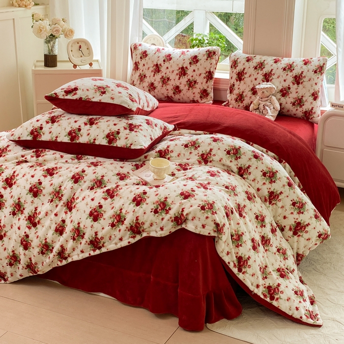 91家纺网 家纺一手货源 找家纺 豫见家纺 2025新款牛奶绒印花四件套 玫瑰物语