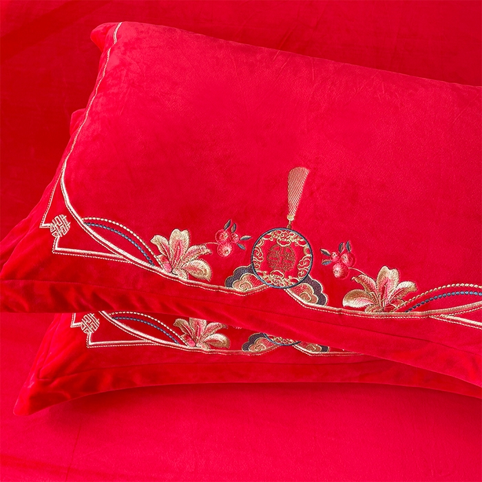 91家纺网 家纺一手货源 找家纺 （总）富之雅婚庆 2025新款高克重全工艺牛奶绒宝宝绒刺绣婚庆单枕套