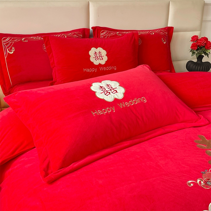 91家纺网 家纺一手货源 找家纺 富之雅婚庆 2025新款高克重全工艺牛奶绒宝宝绒刺绣婚庆单枕套 喜事连连