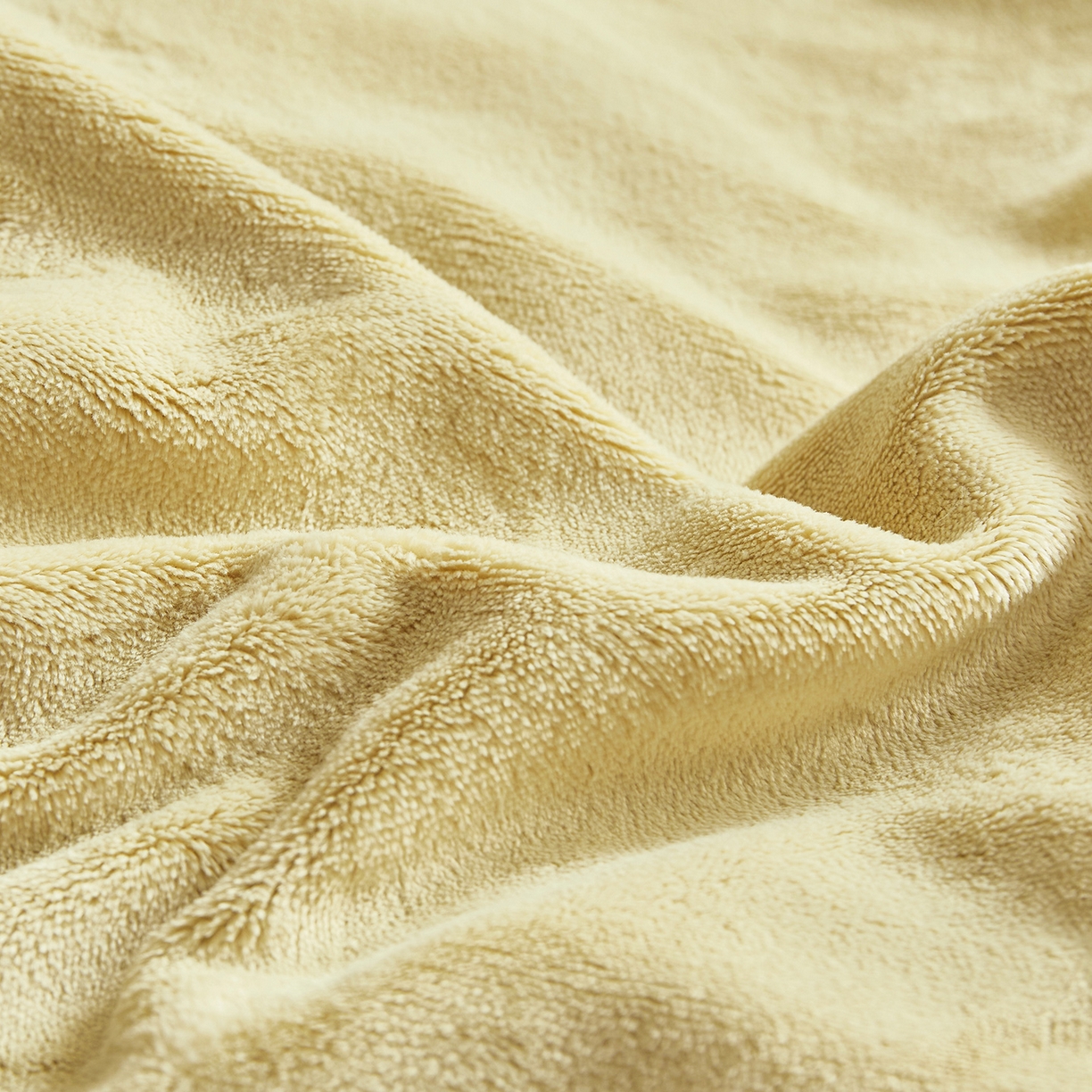 91家纺网 家纺一手货源 找家纺 荷马之梦 2025新款A类牛奶绒贴布绣原创卡通儿童套件幼儿园三件套-围住可爱系列 围巾小熊