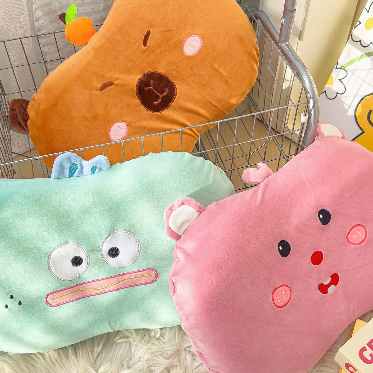 91家纺网 家纺一手货源 找家纺 诺可 2025新款绒款猫肚枕记忆枕枕头枕芯-卡通玩偶 组合图