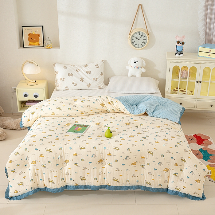 91家纺网 家纺一手货源 找家纺 芯恋家居 2025新款全棉皱皱纱双层纱豆豆被大豆被汽车总动员