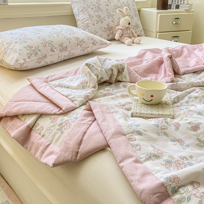 91家纺网 家纺一手货源 找家纺 憨豆家纺 2025新款双面全棉夏被可机洗小清新纯棉夏被薄被芯空调被子夏凉被 春色满园