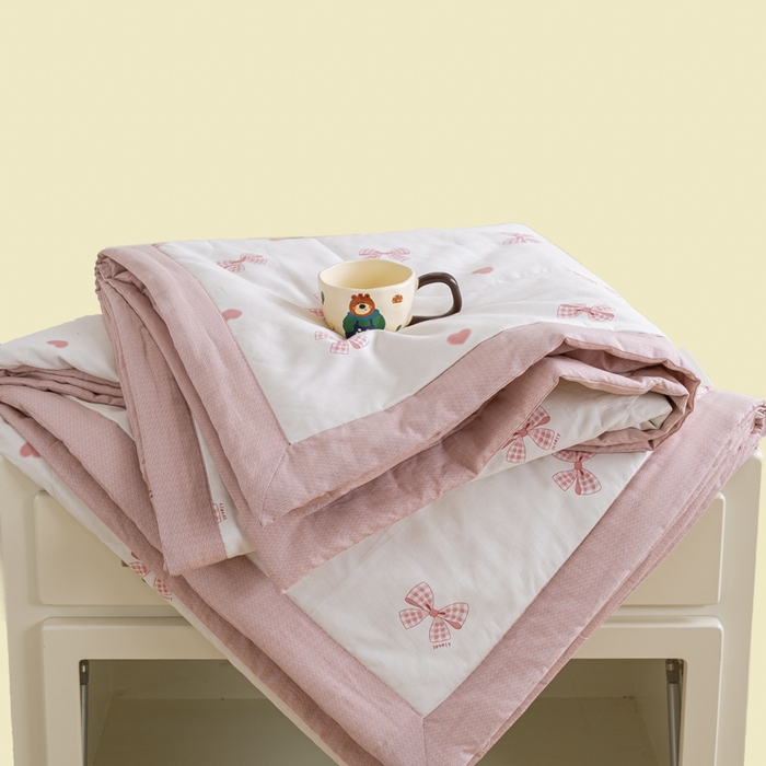 91家纺网 家纺一手货源 找家纺 憨豆家纺 2025新款双面全棉夏被可机洗小清新纯棉夏被薄被芯空调被子夏凉被 蝴蝶结