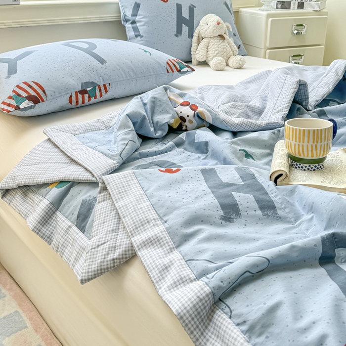 91家纺网 家纺一手货源 找家纺 憨豆家纺 2025新款双面全棉夏被可机洗小清新纯棉夏被薄被芯空调被子夏凉被 蒙奇奇-蓝