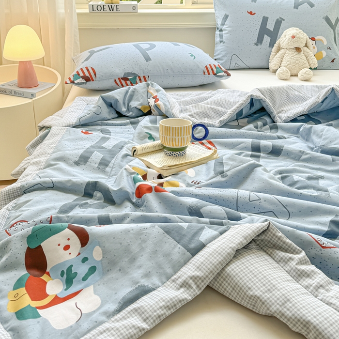 91家纺网 家纺一手货源 找家纺 憨豆家纺 2025新款双面全棉夏被可机洗小清新纯棉夏被薄被芯空调被子夏凉被 蒙奇奇-蓝