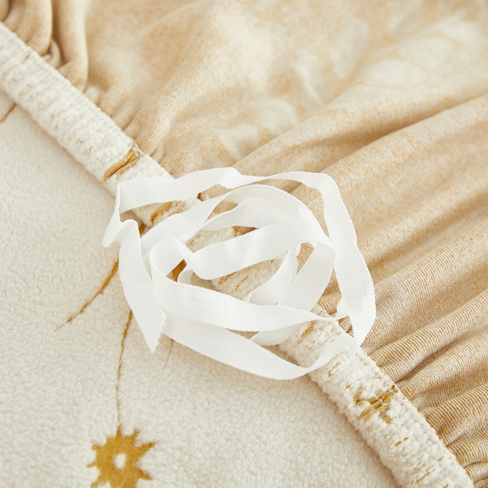 91家纺网 家纺一手货源 找家纺 丝绮鹿 2025新款雕花绒-麦浪沙发套松紧款（三人图）麦浪系列 麦浪-奶白