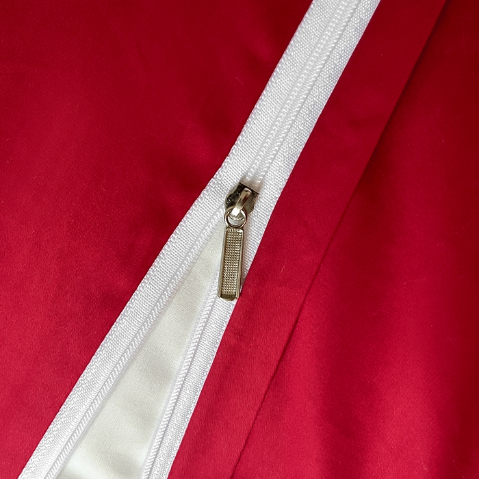 91家纺网 家纺一手货源 找家纺 理想家家纺 2025新款纯棉轻奢刺绣四件套--心愿系列场景二 心愿红