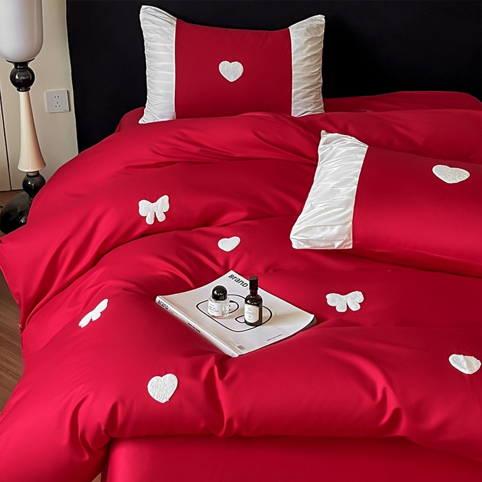 91家纺网 家纺一手货源 找家纺 理想家家纺 2025新款纯棉轻奢刺绣四件套--心愿系列场景二 心愿红