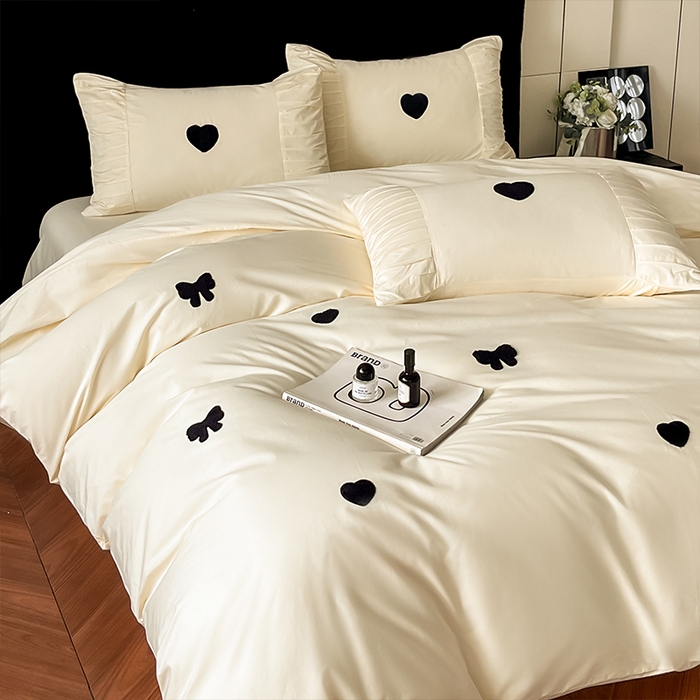 91家纺网 家纺一手货源 找家纺 理想家家纺 2025新款纯棉轻奢刺绣四件套--心愿系列场景二 心愿黄