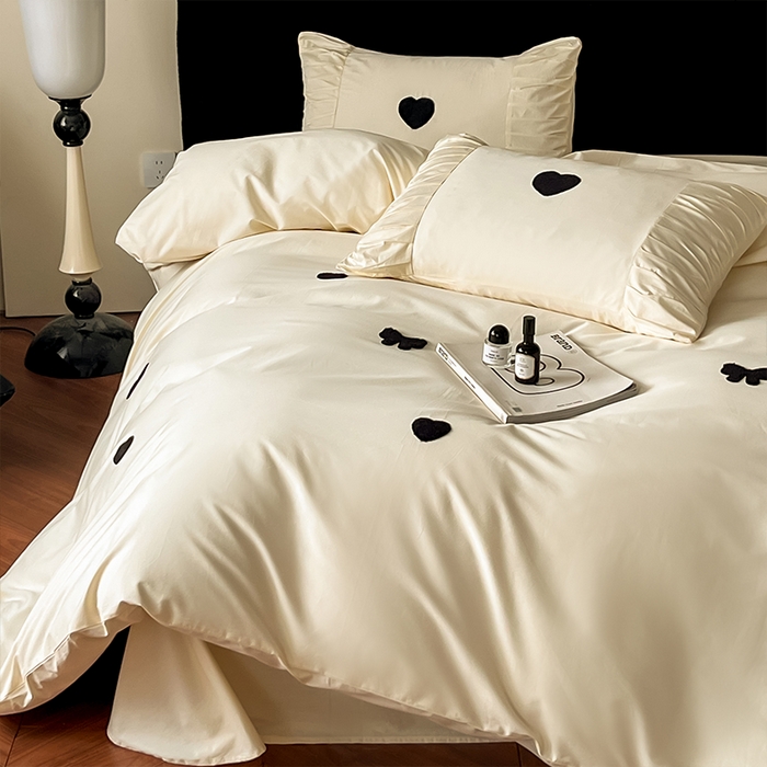 91家纺网 家纺一手货源 找家纺 理想家家纺 2025新款纯棉轻奢刺绣四件套--心愿系列场景二 心愿黄