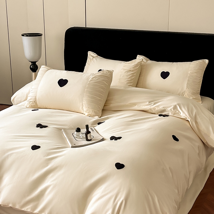 91家纺网 家纺一手货源 找家纺 理想家家纺 2025新款纯棉轻奢刺绣四件套--心愿系列场景二 心愿黄