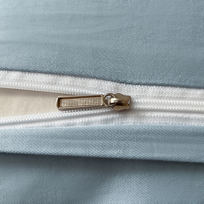 91家纺网 家纺一手货源 找家纺 理想家家纺 2025新款纯棉轻奢刺绣四件套--心愿系列场景二 心愿蓝