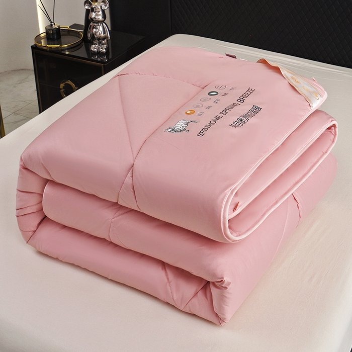 91家纺网 家纺一手货源 找家纺 美丽折家纺 2025新款羊绒被纯色系列 玉色