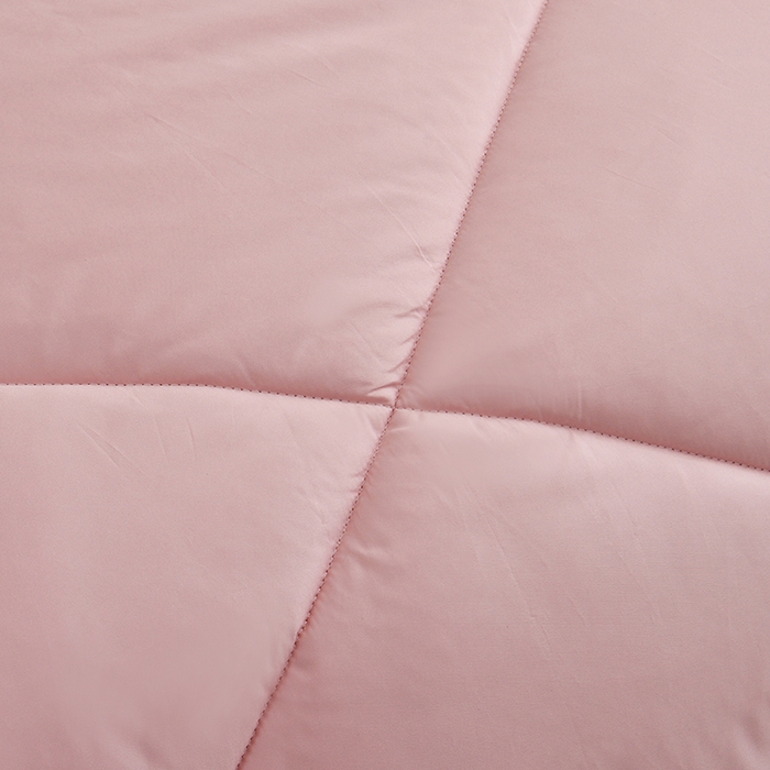 91家纺网 家纺一手货源 找家纺 美丽折家纺 2025新款羊绒被纯色系列 玉色