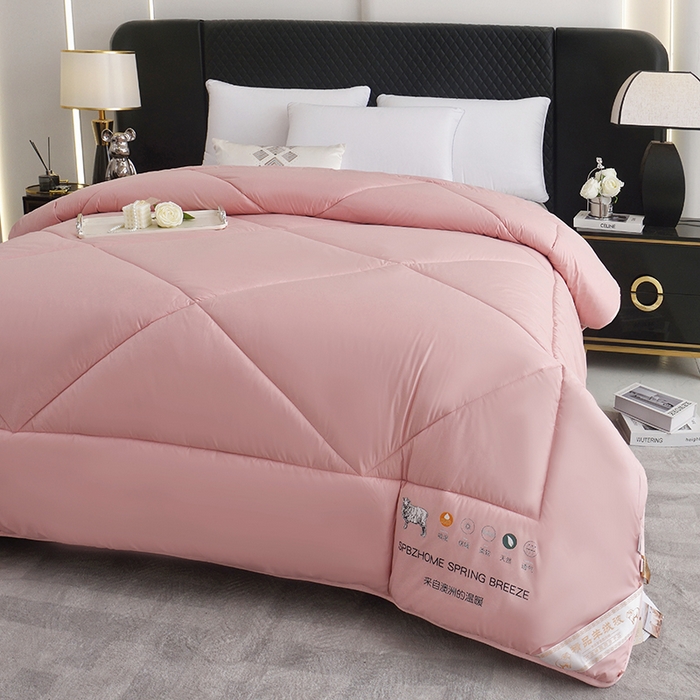 91家纺网 家纺一手货源 找家纺 美丽折家纺 2025新款羊绒被纯色系列 玉色